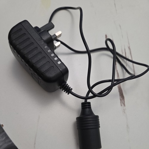 Car cigarette lighter 240v - cigarette,